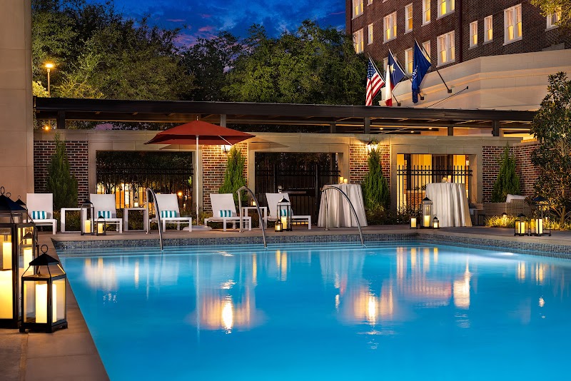 Warwick Melrose - Dallas