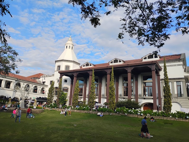 gran salon Azaria Cayala Garden